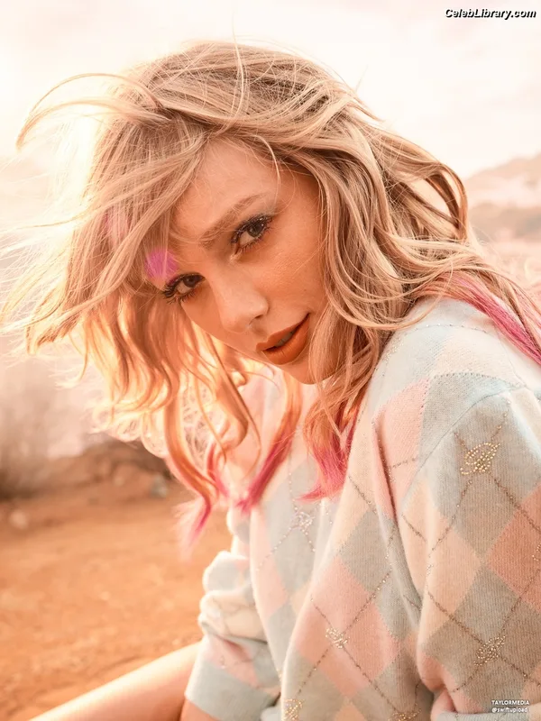 Taylor Swift photo 17 of 4190