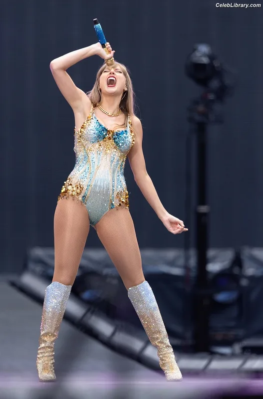 Taylor Swift photo 6 of 4190