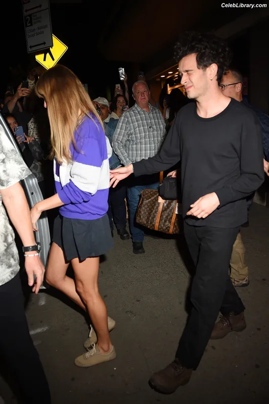 Taylor Swift photo 22 of 4190