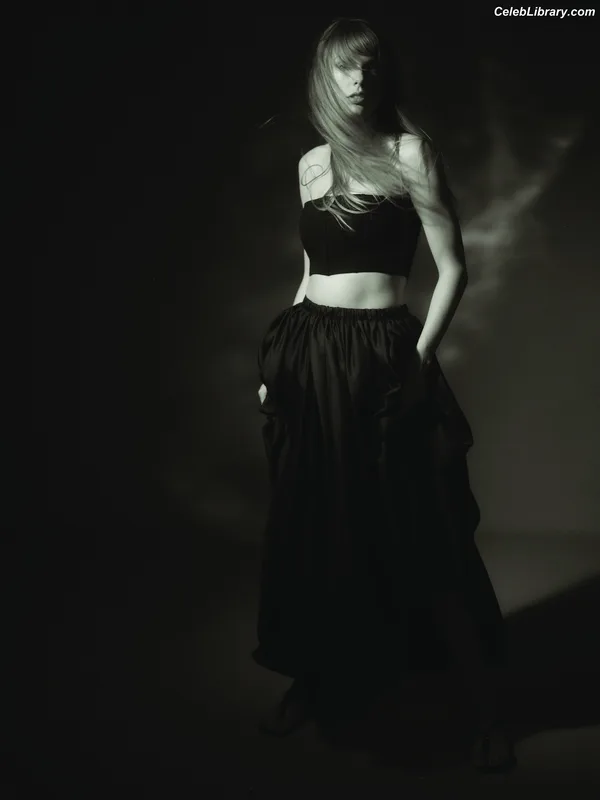 Taylor Swift photo 20 of 4190
