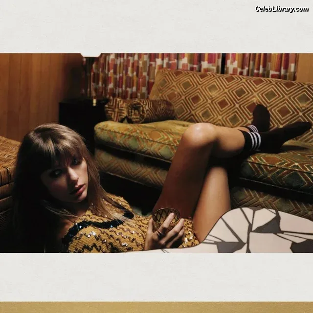 Taylor Swift photo 23 of 4190