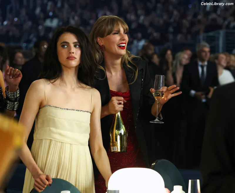 Taylor Swift photo 3 of 4190