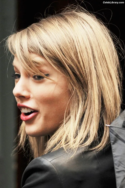 Taylor Swift photo 19 of 4190