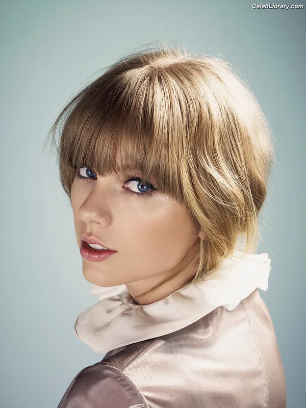 Taylor Swift photo 23 of 4190
