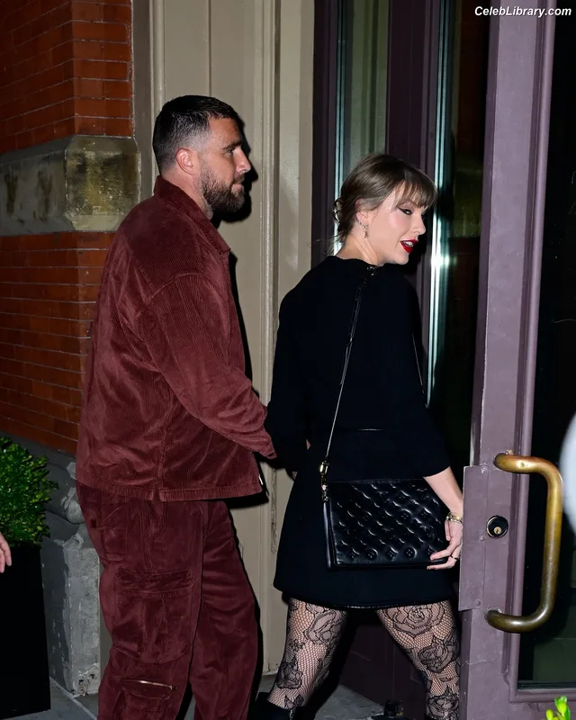 Taylor Swift photo 11 of 4190