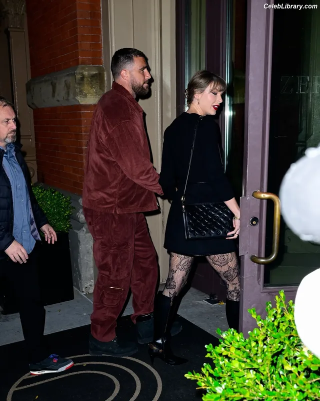 Taylor Swift photo 19 of 4190