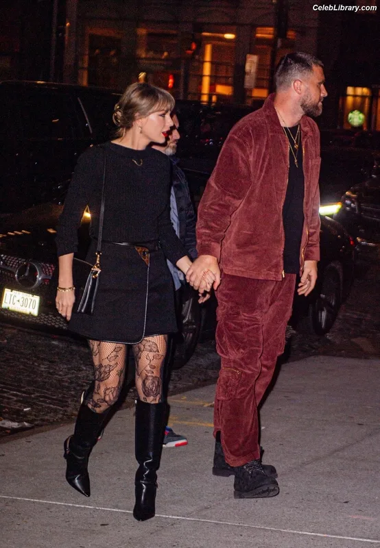Taylor Swift photo 20 of 4190