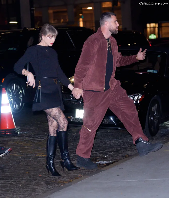 Taylor Swift photo 11 of 4190