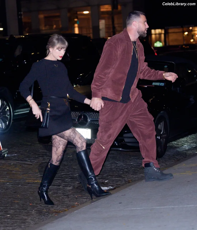 Taylor Swift photo 12 of 4190