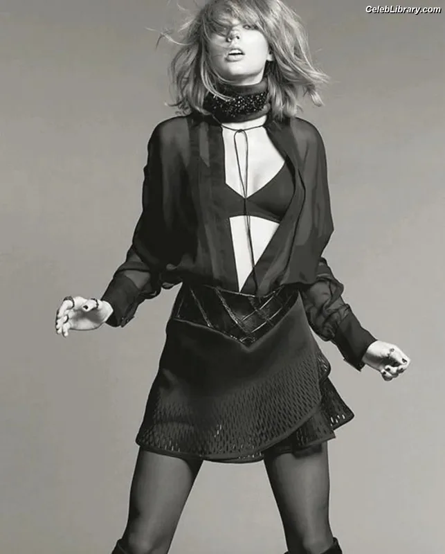 Taylor Swift photo 1 of 4190