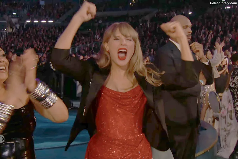 Taylor Swift photo 11 of 4190
