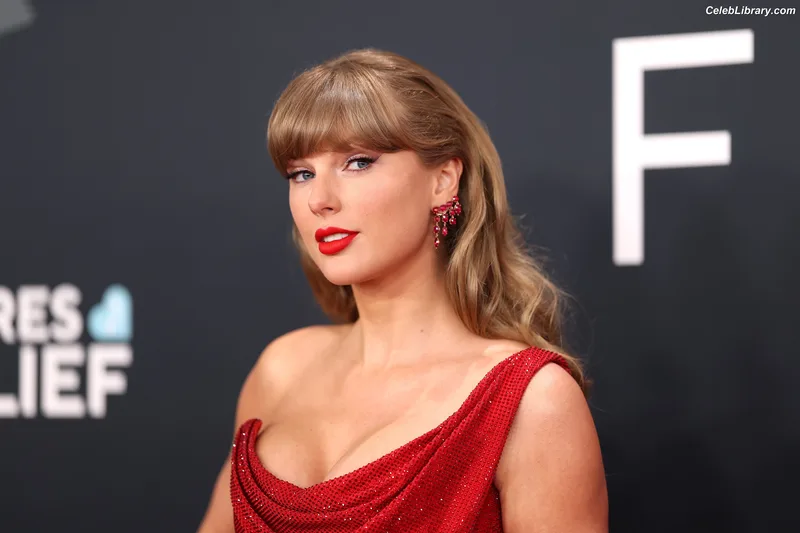 Taylor Swift photo 2 of 4190
