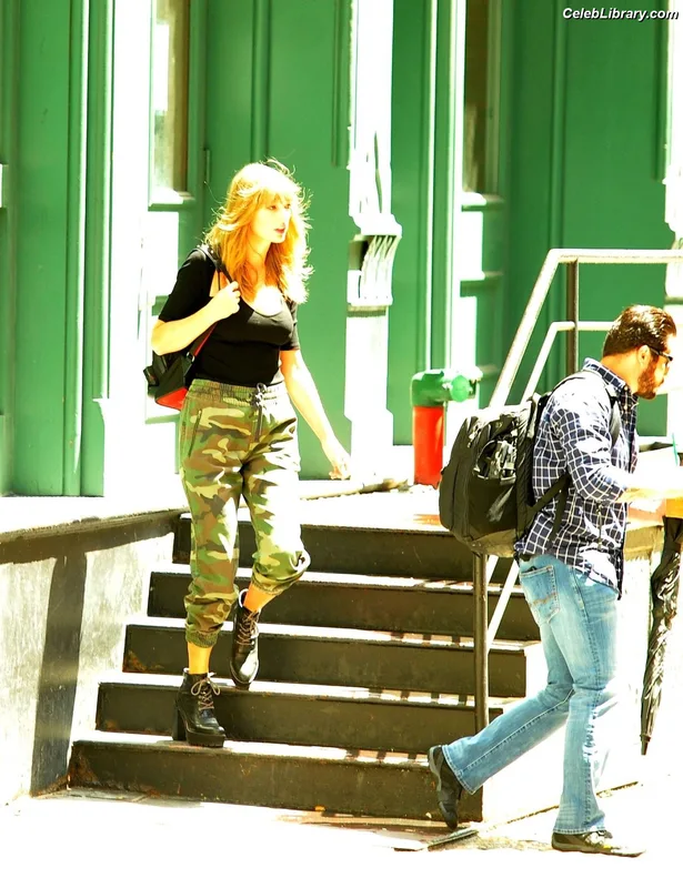 Taylor Swift photo 9 of 4190