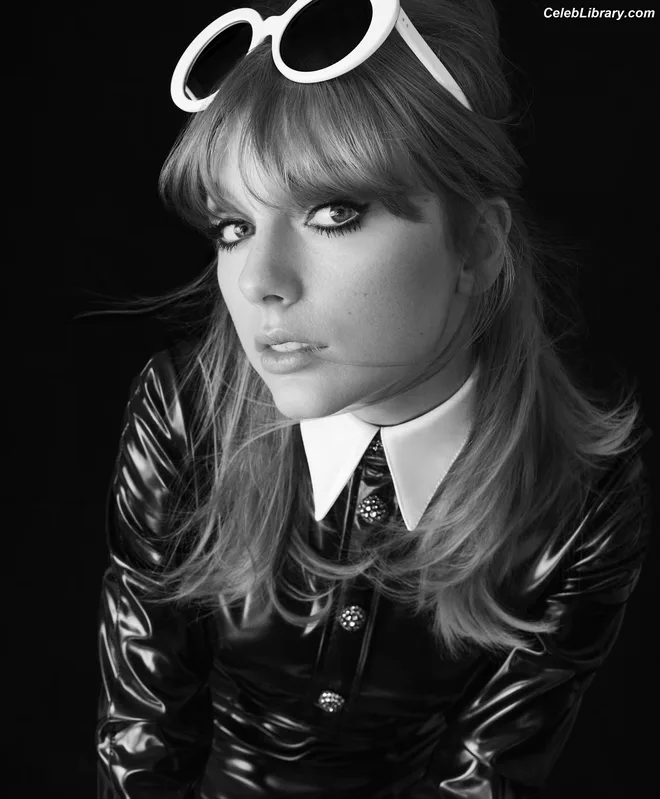 Taylor Swift photo 20 of 4190