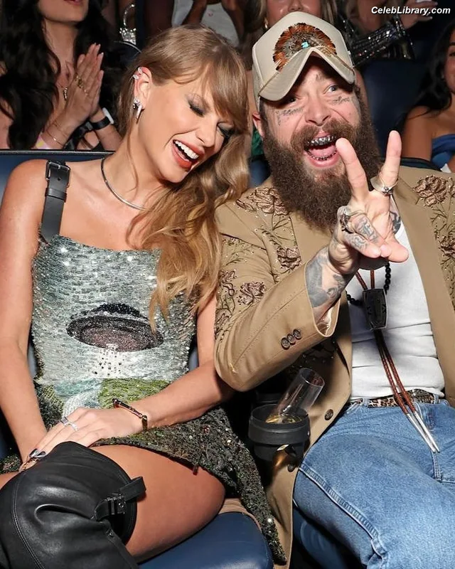 Taylor Swift photo 15 of 4190