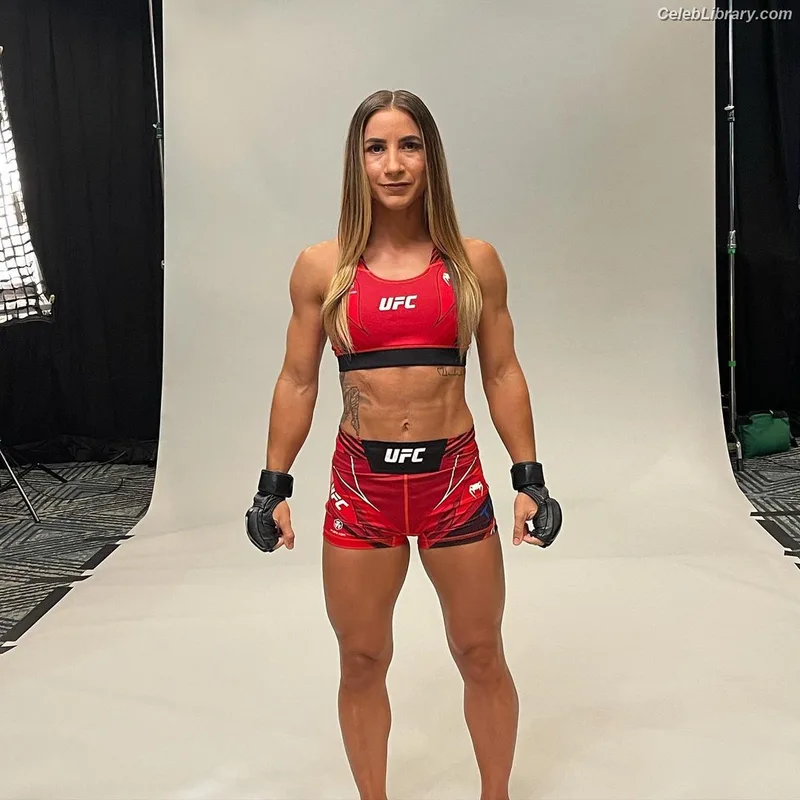 Tecia Pennington photo 1 of 256