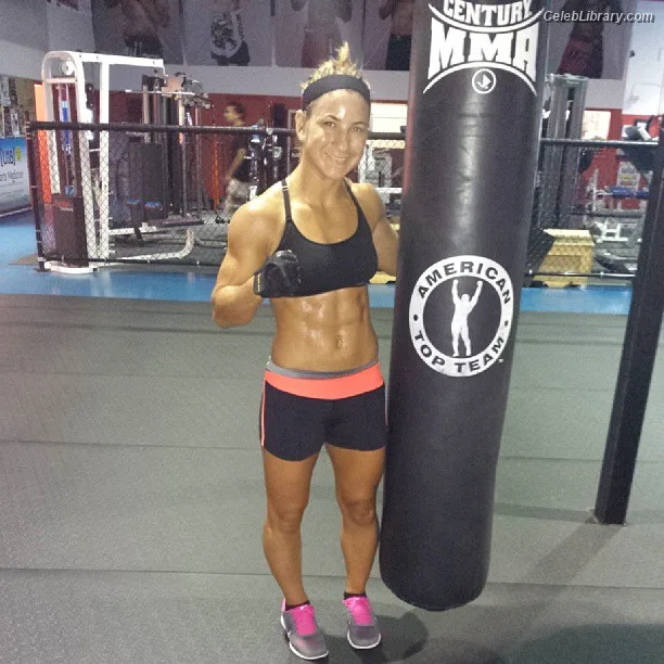 Tecia Pennington photo 12 of 256
