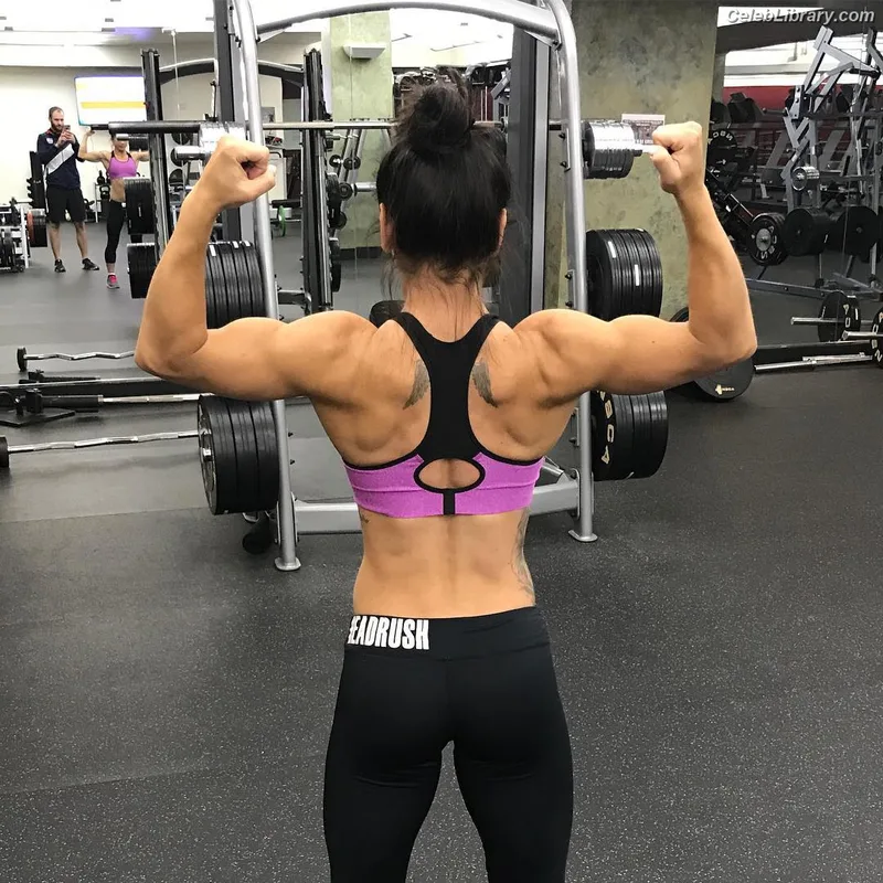 Tecia Pennington photo 16 of 256