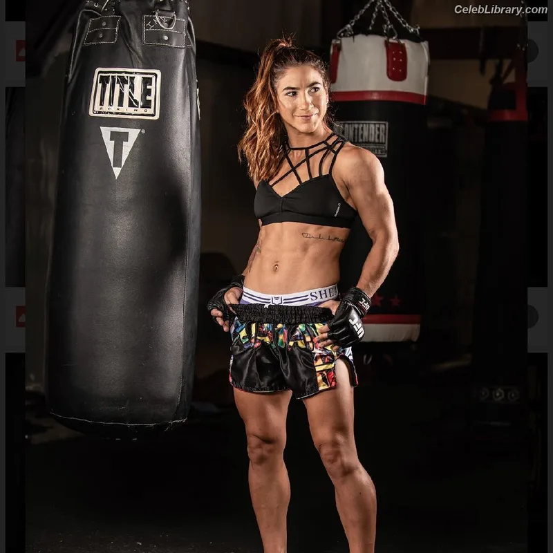 Tecia Pennington photo 4 of 256