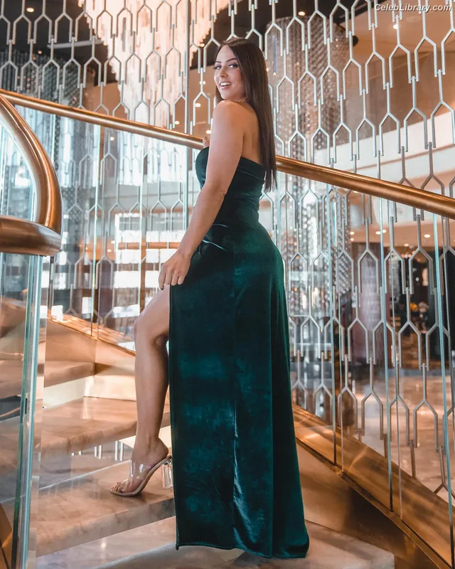 Tenille Dashwood photo 4 of 163