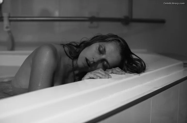 Teresa Palmer photo 7 of 120