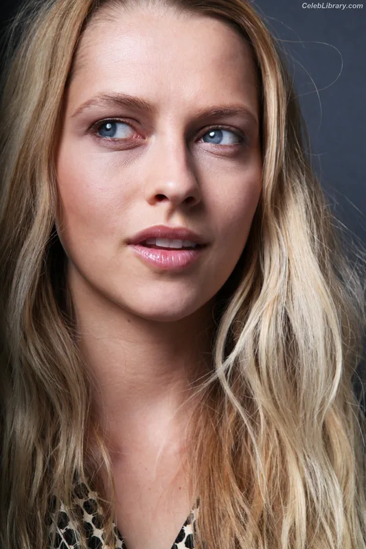 Teresa Palmer photo 13 of 120