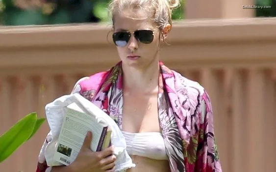 Teresa Palmer photo 17 of 120