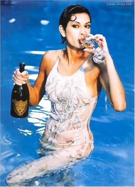 Teri Hatcher photo 3 of 134