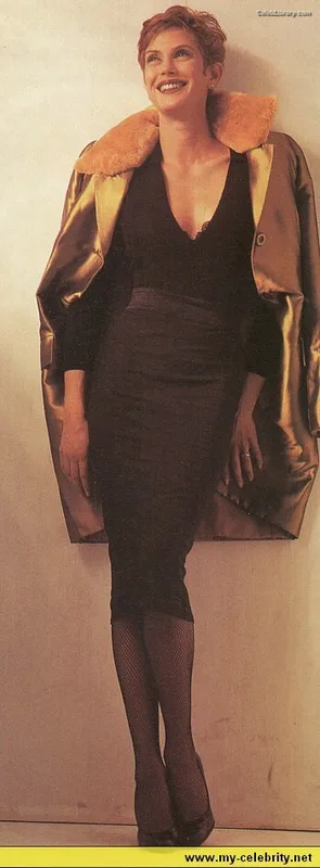Teri Hatcher photo 9 of 134