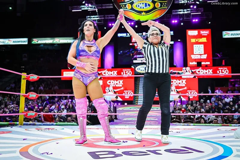 Tessa Blanchard photo 4 of 411