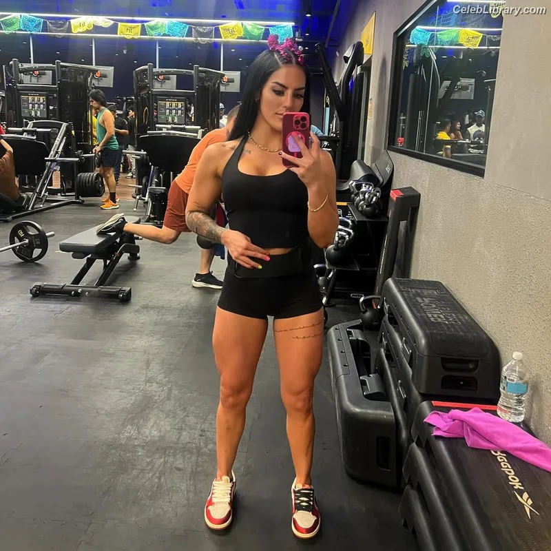 Tessa Blanchard photo 1 of 411