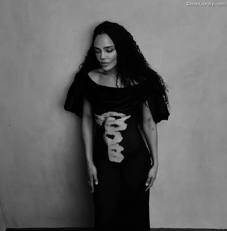 Tessa Thompson photo 17 of 199
