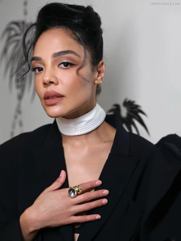 Tessa Thompson photo 3 of 199