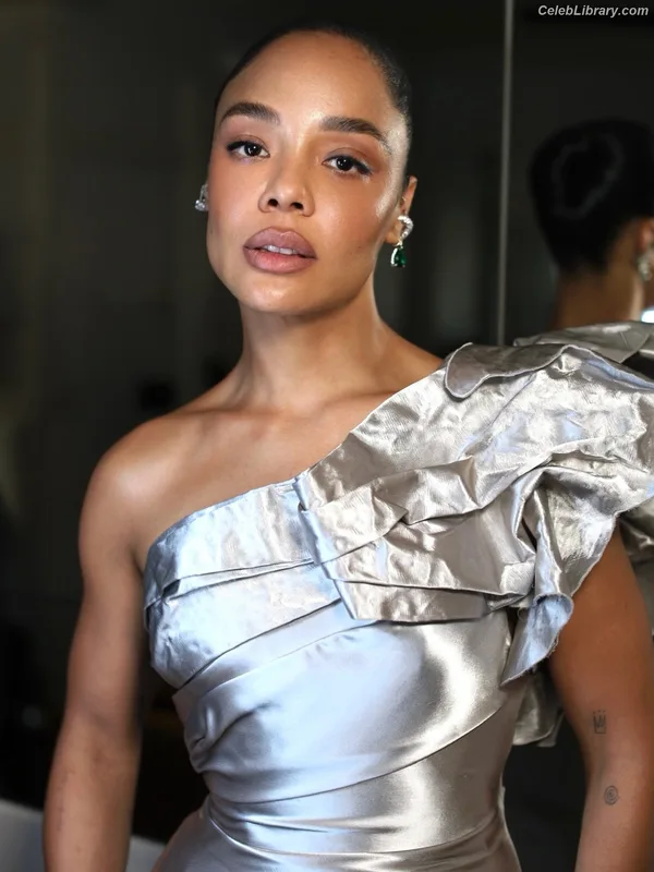 Tessa Thompson photo 17 of 199