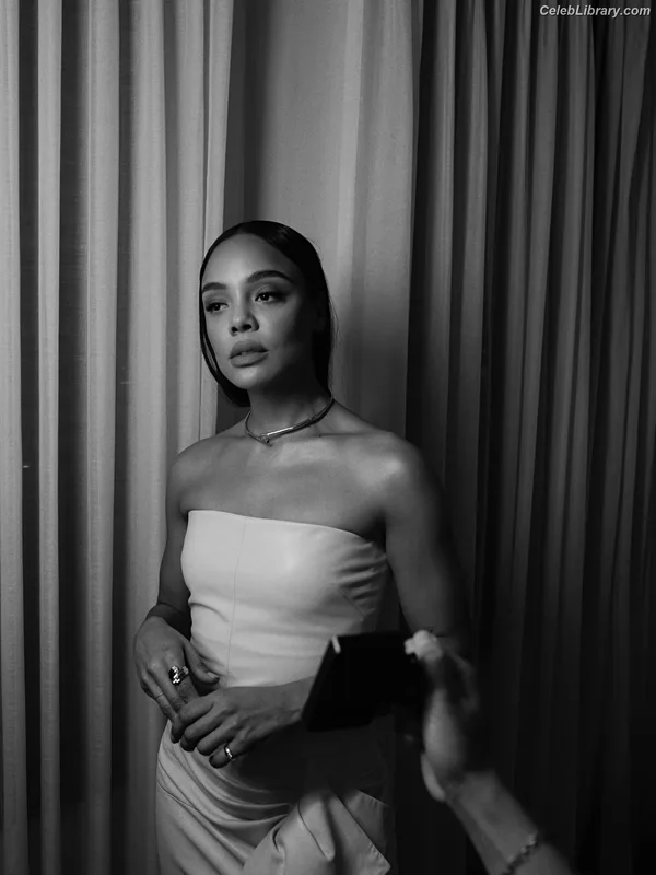 Tessa Thompson photo 23 of 199