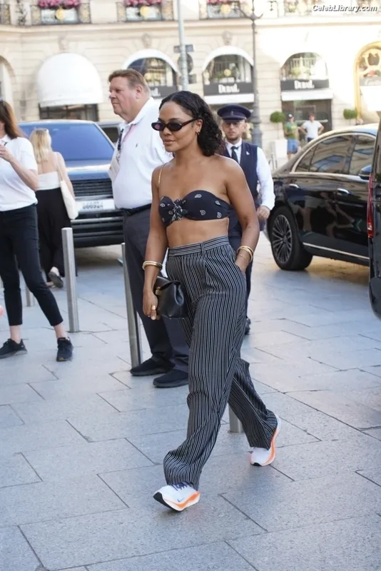 Tessa Thompson photo 17 of 199