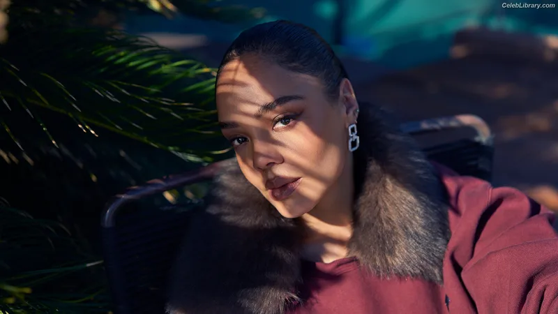 Tessa Thompson photo 17 of 199