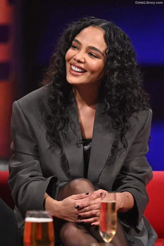 Tessa Thompson photo 6 of 199