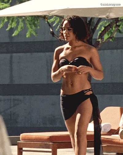 Tessa Thompson photo 4 of 199