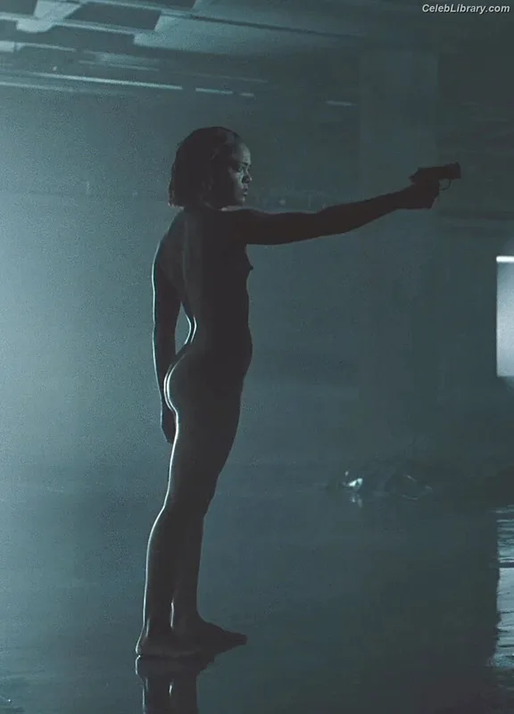 Tessa Thompson photo 5 of 199