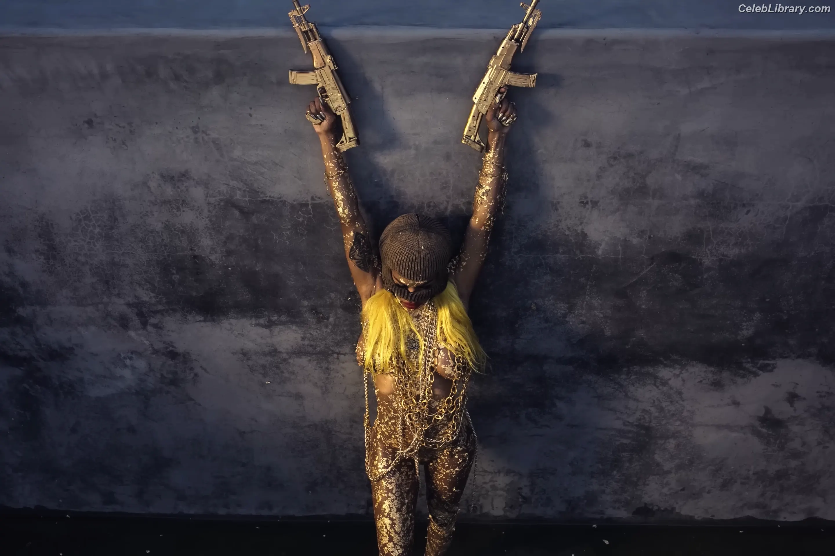 Teyana Taylor photo 2 of 431