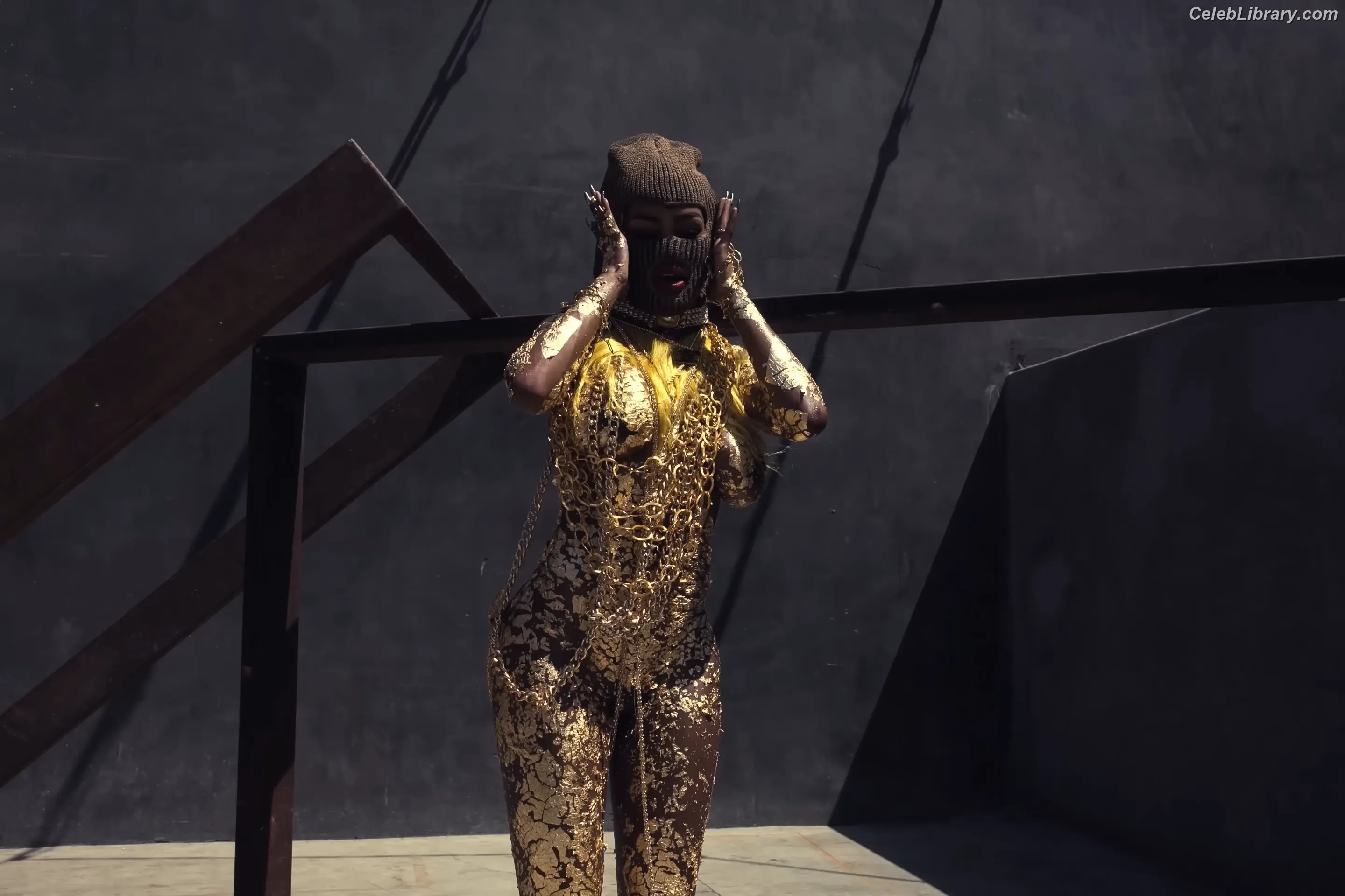 Teyana Taylor photo 7 of 431