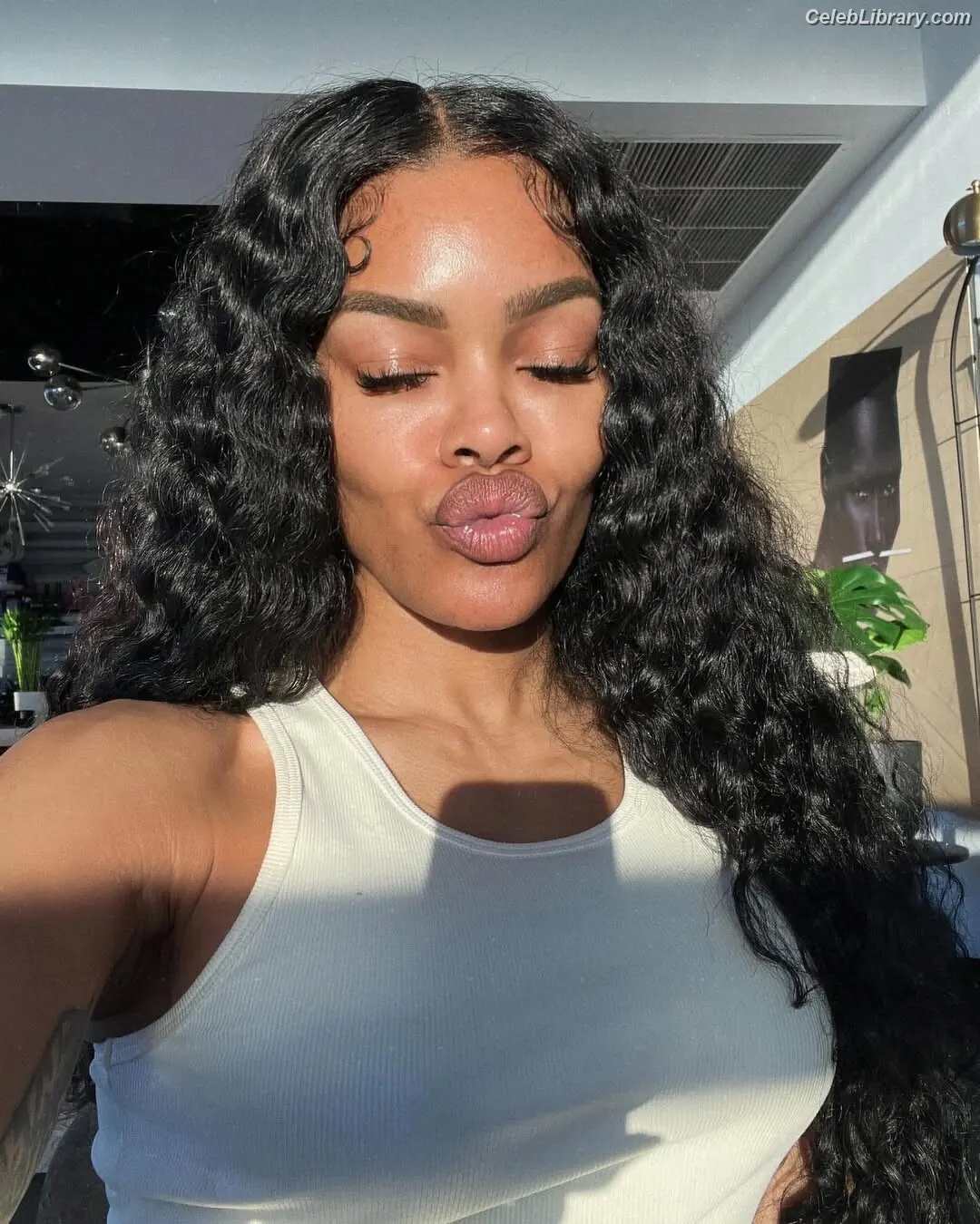 Teyana Taylor photo 18 of 431