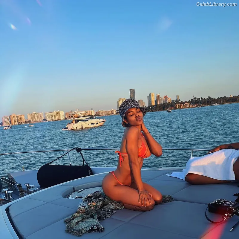 Teyana Taylor photo 24 of 431