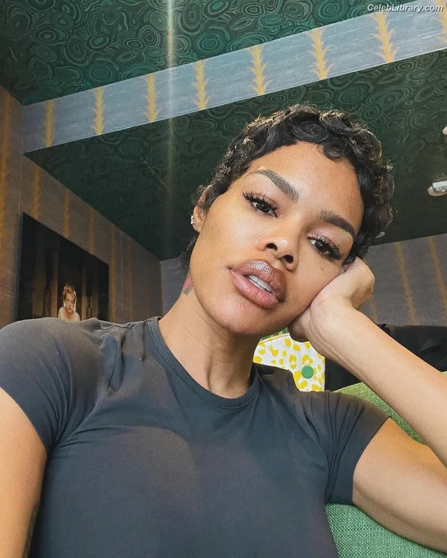 Teyana Taylor photo 9 of 431