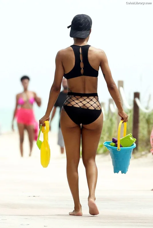 Teyana Taylor photo 19 of 431