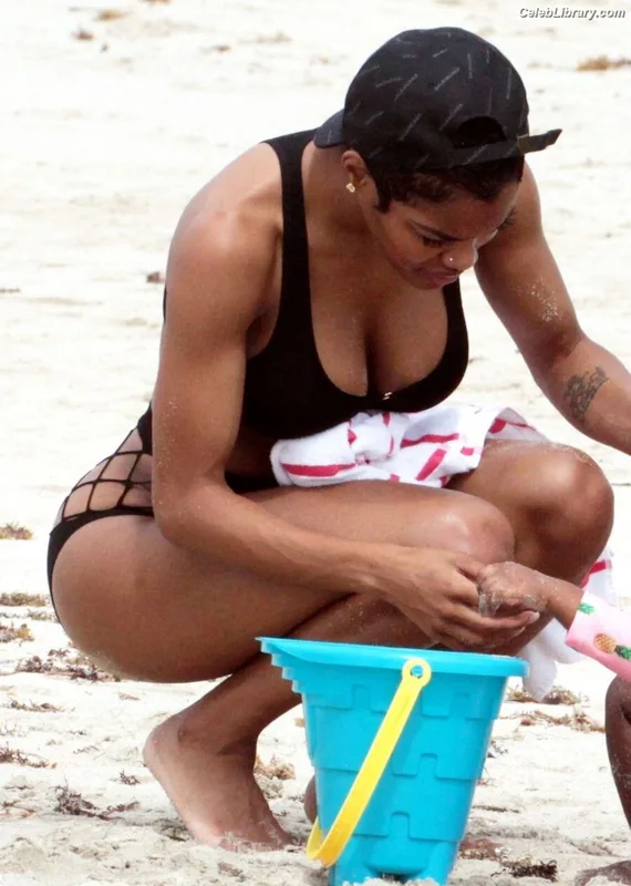 Teyana Taylor photo 8 of 431