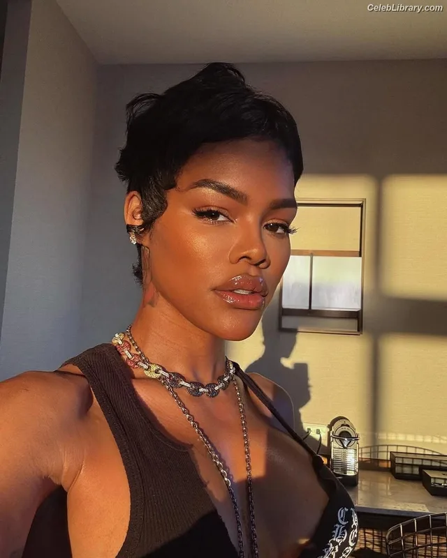 Teyana Taylor photo 9 of 431