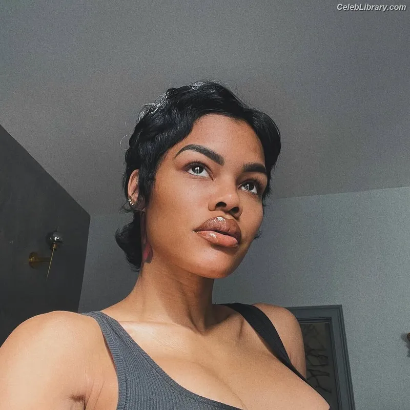 Teyana Taylor photo 20 of 431