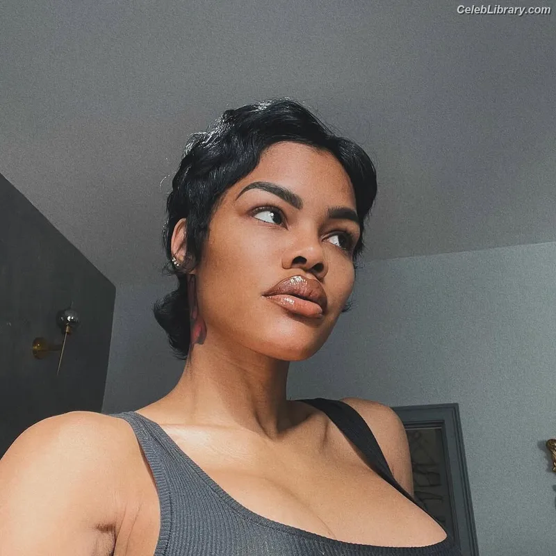 Teyana Taylor photo 1 of 431